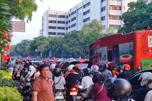 Akses Jalan Lapangan Banteng Terbatas Mulai Hari Ini
