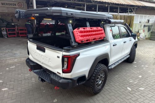 Modifikasi Hilux Travo Overland ala Ironsmith Fabrication