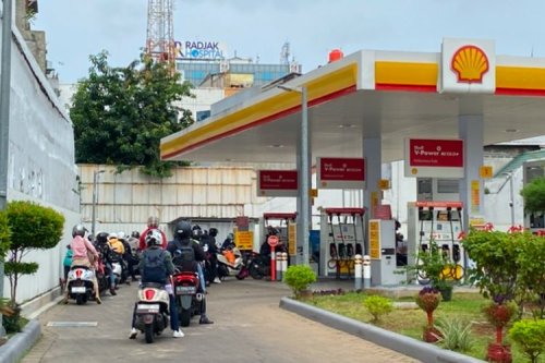Pemerintah Jelaskan Alasan Kelangkaan BBM di SPBU Swasta