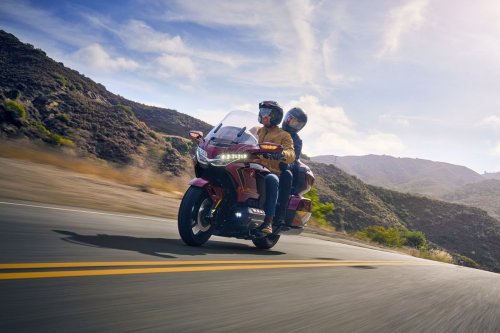Honda Gold Wing Ternyata Tidak Melulu Minum BBM Oktan Tinggi