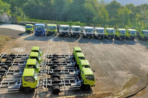Indomobil Bawa Merek Truk China, Ini Respon Hino