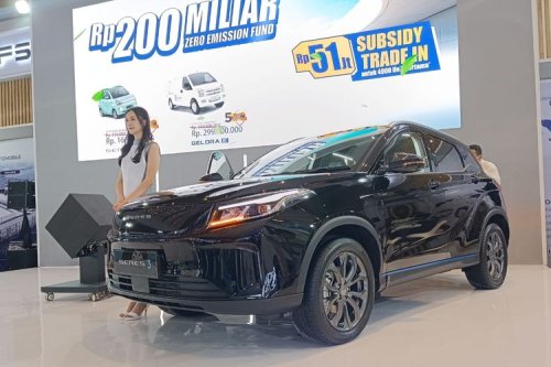 Mobil Listrik Seres 3 Sapa Warga Surabaya