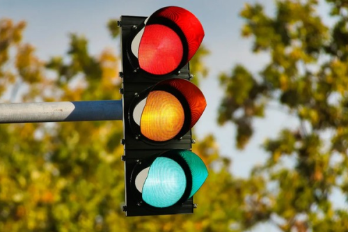 Posisi Tuas yang Tepat Saat Lampu Merah di Mobil Matik