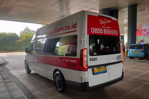 Farizon Supervan Putih: Identitas Baru Daytrans di Era EV
