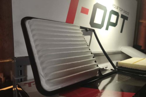 Ganti atau Bersiihkan Filter Udara Setelah Mobil Dipakai Liburan