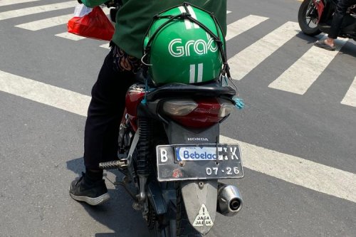 Pengendara Motor yang Tutup Pelat Nomor Bisa Kena Denda Rp 500.000