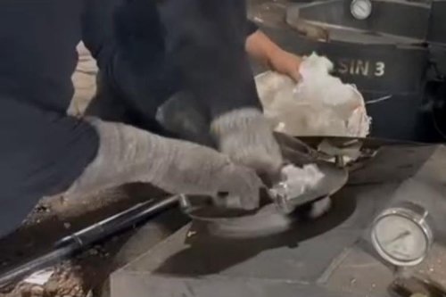 Proses Pembuatan Petasol dari Sampah Plastik Butuh Waktu 9 Jam