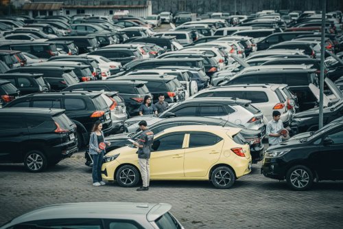 Mobil Listrik dan Hybrid Mulai Dilirik di Balai Lelang