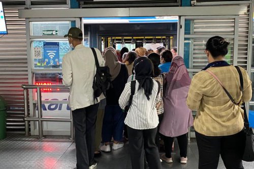 Transjakarta Perpanjang Waktu Operasional Bus buat Pemudik