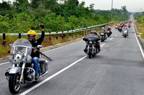 Kenapa Rombongan Moge Sering Cekcok dengan Pengguna Jalan Lain?