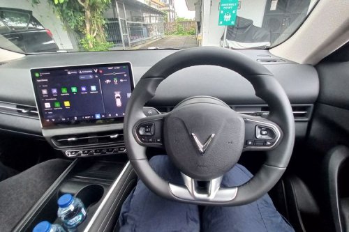 Spesifikasi VinFast VF 7, SUV Listrik Garang Bertenaga 349 HP