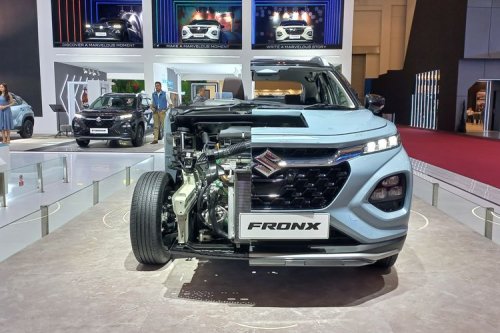 Suzuki , Suzuki Fronx, Daihatsu, Adu Cicilan Mobil Hybrid LSUV 2025: Suzuki Fronx vs Daihatsu Rocky