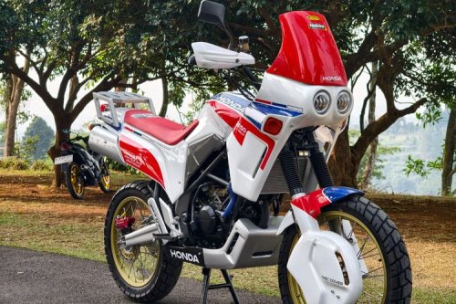 Modifikasi Honda CB150R Jadi Pangrango: Adventure Tourer Mr Kuztom