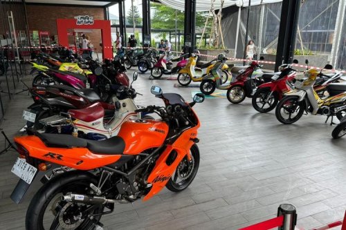 Modifikasi Otomotif dan Ekonomi Kreatif dalam Satu Panggung