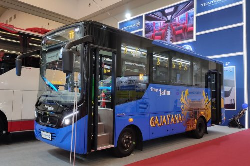 Bus Trans Jatim Malang Buatan Tentrem, Pakai Warna Biru Khas Arema