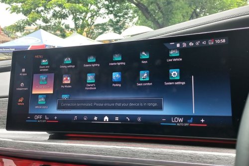 BMW, BMW Modern Tak Lagi Pakai Dipstick, Begini Cara Cek Oli Mesin