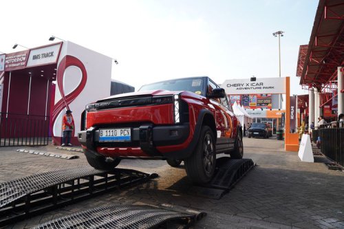 Rasakan Ketegangan di IIMS 2026, Lintasan Ekstrem untuk Chery J6