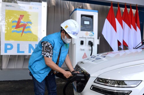 Wuling Dorong Adopsi CCS2: Fast Charging EV Kian Populer di Indonesia