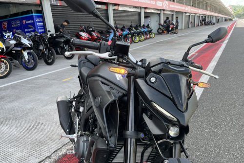 Suzuki  | Update Harga Motor Sport Oktober 2025, Stok Suzuki Gixxer SF 250 Habis