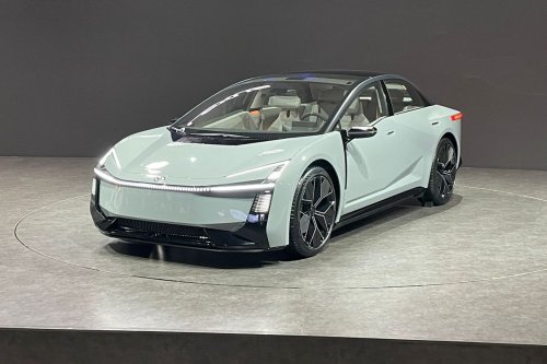 Corolla Concept Jadi Proyek Percontohan Produk Multipathway Toyota