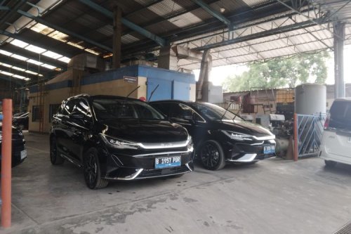 BYD, Harga BYD M6 Bekas, Shammie Zacky Debut di Reli Dakar