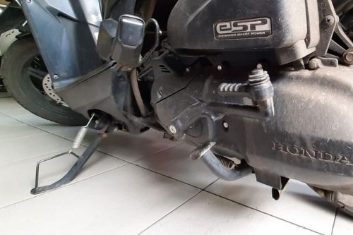 Matikan Motor Matik Pakai Standar Samping: Amankah untuk Aki?