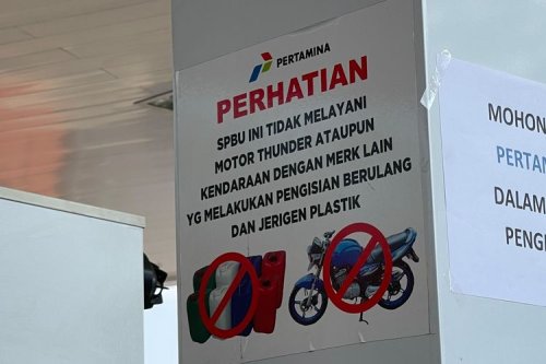 Suzuki , Viral Suzuki Thunder Bertangki Modifikasi Antre di SPBU, Pertamina Buka Suara