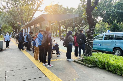 Efek Positif Kebijakan ASN Naik Transportasi Umum