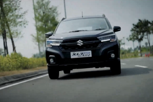 Suzuki , Suzuki XL7 Hybrid Alpha Kuro Resmi Meluncur