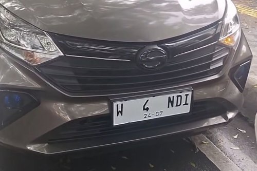 Viral Video Mobil LCGC Pakai Pelat Nomor "W 4 NDI" dan "T 1 ARA"