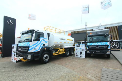 Daimler | Toyota | Hino, Fuso, Daimler dan Toyota Bakal Merger di 2026