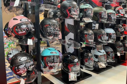 Benarkah Helm Punya Masa Kedaluwarsa? Simak Penjelasannya