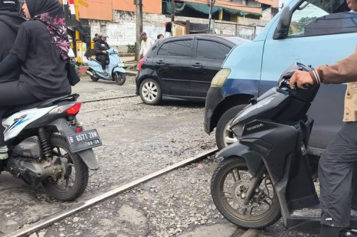 Belajar dari Insiden Alex Manninger Eks Kiper Arsenal Kecelakaan KA