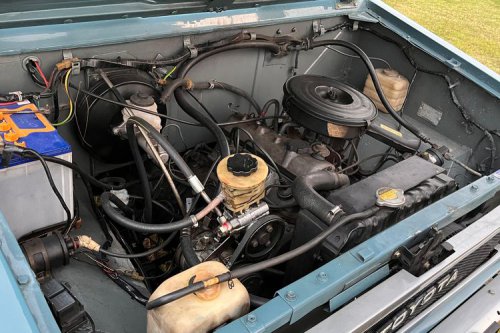 Kijang Doyok: Mobil Klasik Legendaris yang Masih Menggoda