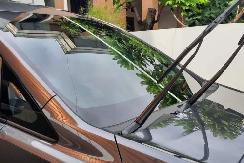 Parkir dan Rem Tangan, Pelipur Lara Industri Motor