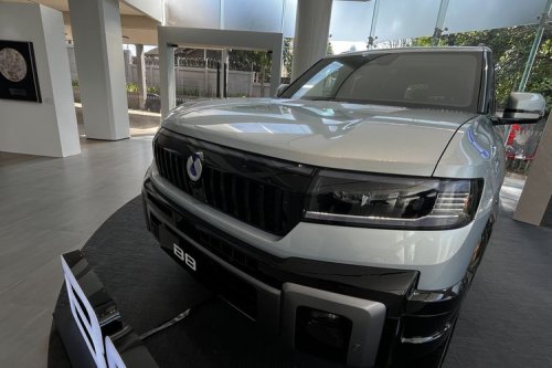 Spesifikasi Denza B8: SUV Hybrid Canggih
