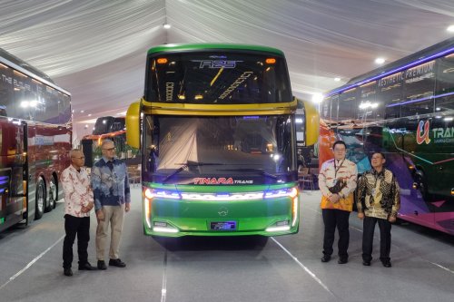 Ramaikan GIIAS 2025, Karoseri New Armada Luncurkan Bodi R25