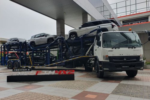 Mitsubishi, Mitsubishi Fuso Fighter X Tractor Head Incar Sektor Logistik