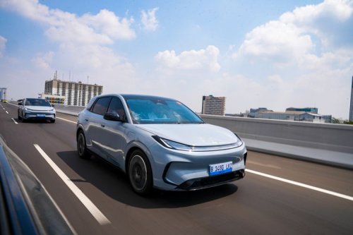 Sensasi Menyetir Mobil Listrik BAIC T1 dari Tangerang ke Bandung