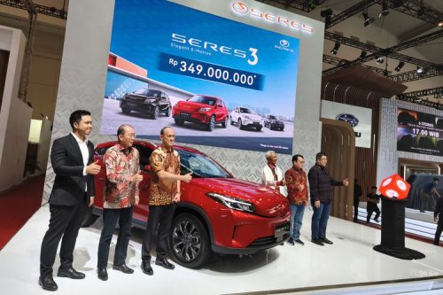 Pengumuman Harga Mobil Listrik Seres 3 Terbaru di GIIAS 2025