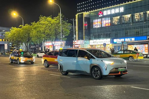 EV Kian Ramai di Beijing, Namun Langit Biru Masih Jadi Tantangan
