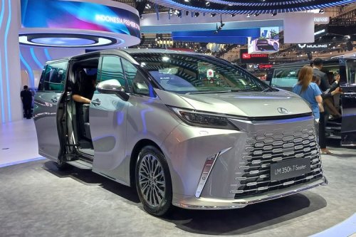 Toyota,  Toyota Alphard, Toyota Alphard, Lexus, Lexus LM, Komparasi MPV Mewah: Denza D9, Toyota Alphard, dan Lexus LM