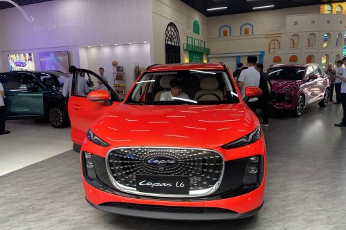 Calon Mobil Lepas yang Meluncur Setelah Model L8