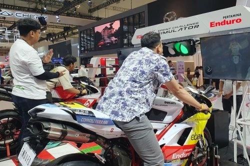 Inovasi Pelumas Pertamina Fastron di GIIAS 2025