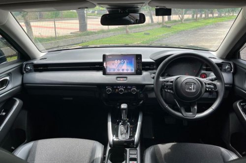 Menilik Kelebihan dan Kekurangan Honda HR-V e:HEV Termurah