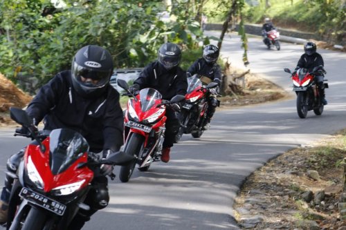 Waspada Motor Pakai Ban Ukuran Gambot, Bikin Komstir Lebih Cepat Aus