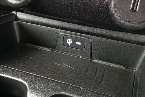 Perbandingan Lengkap Fitur Suzuki Fronx GL vs SGX, Pilih yang Mana?