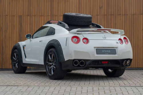Nissan GT-R Modifikasi Off-Road: Transformasi Ekstrem