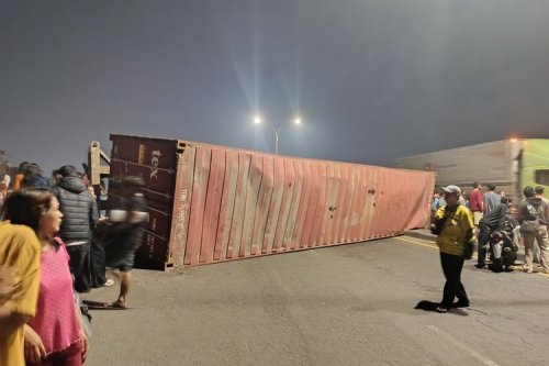 Polisi Ingatkan Sopir Truk Jangan Overload di Jalan Tol