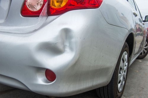 Solusi Mudah Mengatasi Bodi Mobil Penyok Tanpa Mengorbankan Cat
